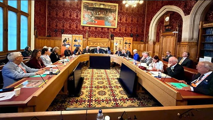 Il Parlamento del Regno Unito ospita una conferenza per porre fine alle esecuzioni in Iran e sostenere la transizione democratica del CNRI
